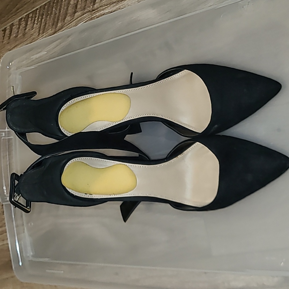 High Heels - Picture 2 of 4
